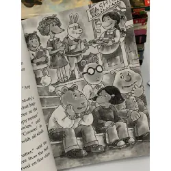 Arthur Chapter Book: Muffy's Secret Admirer – Marc Brown 559572