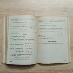 Hai cuốn sách Toán (2001) - Giải đề thi tuyển sinh và Mười nghìn bài toán sơ cấp 925678