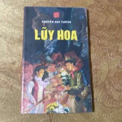 LUỸ HOA- NGUYỄN HUY TƯỞNG