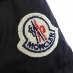Áo khoác lông vũ MONCLER 638166