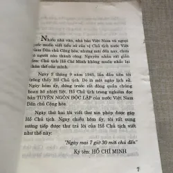 Những mẩu chuyện về đời hoạt động của Hồ Chủ Tịch 993482