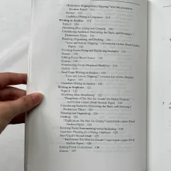 Responding to Literature: Stories, Poems, Plays, and Essays - Judith A. Stanford   991983