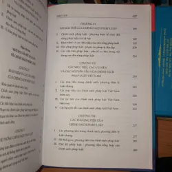 Chính sách pháp luật những vấn đề lí luận và thực tiễn  599380
