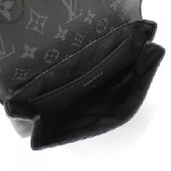 Túi xách vai Louis Vuitton Monogram Eclipse Steamer PM M46953 609205