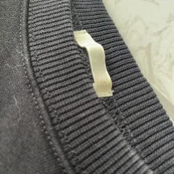 Crop sweater Gu - Áo crop Gu Đen 1005430