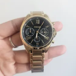 Cần bán đồng hồ fossil nữ còn mới 90%