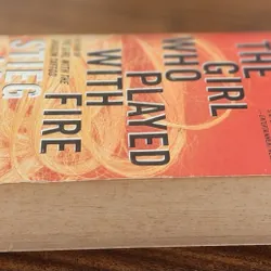 THE GIRL WHO PLAYED WITH FIRE - Stieg Larsson 714191