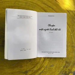 CHUYỆN MỘT NGƯỜI KÍNH KHỐ ĐỎ - PHẠM KHẢI TRI 998158