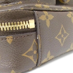Túi đeo chéo Louis Vuitton Monogram Utility M80446 608636