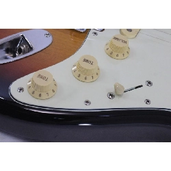 ＦＥＮＤＥＲ ＪＡＰＡＮ ＣＬＡＳＳＩＣ ６０Ｓ ＳＴＲＡＴ ＴＸ - Hàng hiệu Authentic 879283