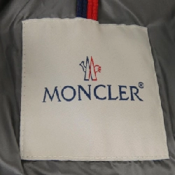 Áo khoác lông vũ MONCLER 642907