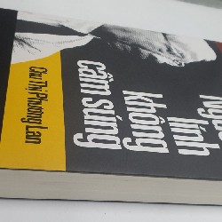 NGƯỜI LÍNH KHÔNG CẦM SÚNG 6096
