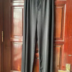 Quần thun gân đen