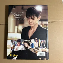 W - hai thế giới - sách ảnh 573802