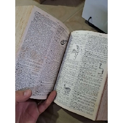 Từ điển tiếng pháp bìa cứng mới 80% ố HCM0109 HỌC NGOẠI NGỮ 919827