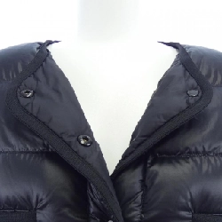 Moncler MONCLER 20939B00011 Áo khoác lông 629237