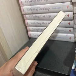 (trinh thám) - Dưới cánh đại bàng - Hoàng Yến 990175