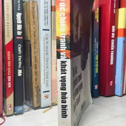 Sách Ký Ức Chiến Tranh và Khát Vọng Hòa Bình - Nguyễn Thọ Kiệt mới 90% 1004180