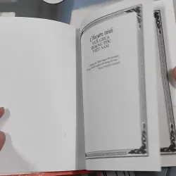 Chuyện Tình Vua Chúa Hoàng Tộc Việt Nam - Đinh Công Vĩ 990453