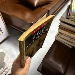 Ký Sự Pháp Đình – Thúy Cúc 975607