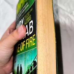 Sách tặng kèm khi khách mua bất kỳ sản phẩm nào của shop: Andy McNab - Line of Fire 732558