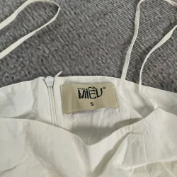 Đầm maxi hai dây chất liệu cotton màu trắng kiểu dáng dài phổ biến 746338