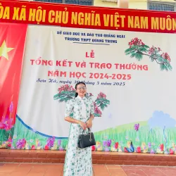 Áo dài eo 72-74. Mẫu cao 158cm