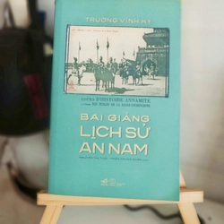Sách Lịch Sử Việt Nam cũ