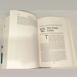 The Daisy Chain: How Borrowed Billions Sank a Texas S&L (bìa cứng, khổ lớn) 748040