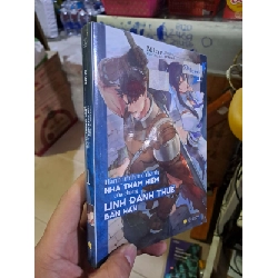 (TẶNG BOOKMARK) Hành trình trở thành nhà thám hiểm của chàng lính đánh thuê bần hàn - Mine Peroshi TRUYỆN TRANH RBK1008