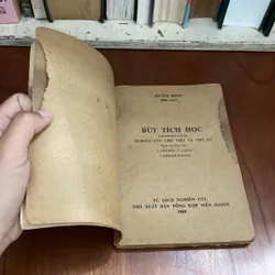 II Sách Xưa: Bút Tích Học _ Nghiên Cứu Chữ Ký Và Chữ Viết - Huỳnh Minh - 1989 576900