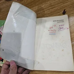 2q Nhìn lên những chòm sao và Alice lạc vào xứ thần tiên
 694586