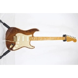 FENDER CUSTOM SHOP ARTISAN FIG ROSEWOOD ST - Hàng hiệu Authentic 885008