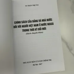 Chính sách của Đảng và Nhà nước đối với người Việt Nam... - TS. Trần Thị Vui 1045124