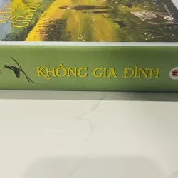 Sách kinh điển (BÌA CỨNG): Không Gia Đình - Hector Malot - cũ 90% ( Tặng kèm bookmark ) 735682