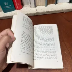 II Kịch Bản: Vai Người Khác Đóng - XécGây MiKhanCốp - 1984 751271