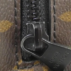 Túi đeo vai Louis Vuitton Monogram Christopher Wearable Wallet M80793 611362
