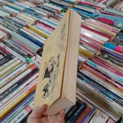 ĐỜI CÔNG CHỨC - VƯƠNG HIỂU PHƯƠNG ( NGUYÊN DIỆU, PHẠM TRANG DỊCH)  999837