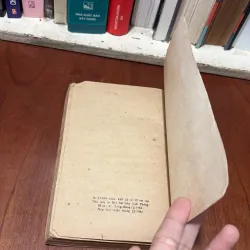 II Văn Học: Thành Phố Bất Khuất - Nguyên Thanh - 1984 763878