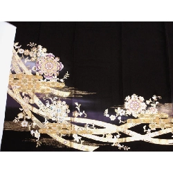 Áo kimono truyền thống với thêu vàng - Hàng hiệu Authentic 883002