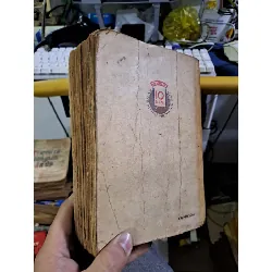 Giấy trắng Triệu Xuân Tiểu thuyết mới 70% ố 1985 Văn học Việt Nam HCM1709 559905