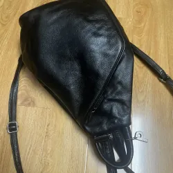 Balo nữ hiệu size 20*32*10 da thật 2hand 925589