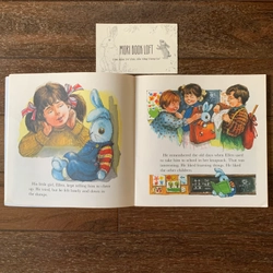 Sách tranh tiếng anh Fuzzy Rabbit, Used, minh họa cổ điển 478673
