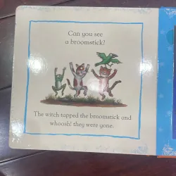 NGOẠI VĂN - sách tiếng anh trẻ em : Room on the Broom - Jigsaw Book - Julia Donaldson 1028090