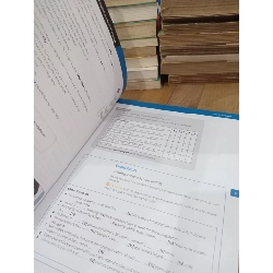 Cambridge IGCSE: English as a second language - Peter Lucantoni 790218