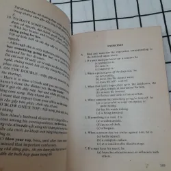 THÀNH NGỮ ANH VIỆT THÔNG DỤNG (Essential Idioms in Eng) Robert Dixson. Anh Thư dịch. 1993 732658