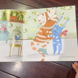 THỎ CON TRỐN ĐÂU NHỈ - hộp háo hức / sách song ngữ  1028153