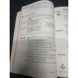 A communicative grammar - Interactions one 2001 mới 60% ố bẩn có viết HCM2504 chuyên môn ngoại ngữ 138145