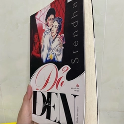 Sách đỏ và đen