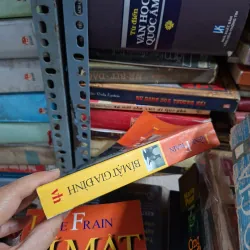 Bí mật gia đình  929411